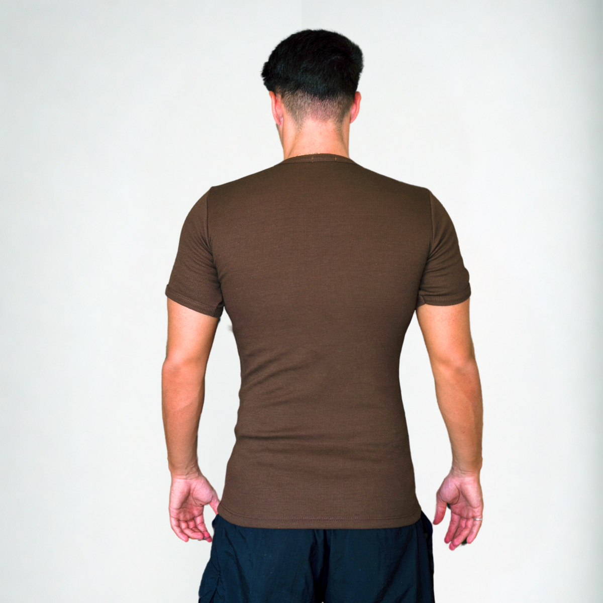 Camiseta canelada slim marrom masculina FLEECE vista de frente - foto 6