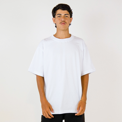Camiseta oversized branca masculina FLEECE vista de costas
