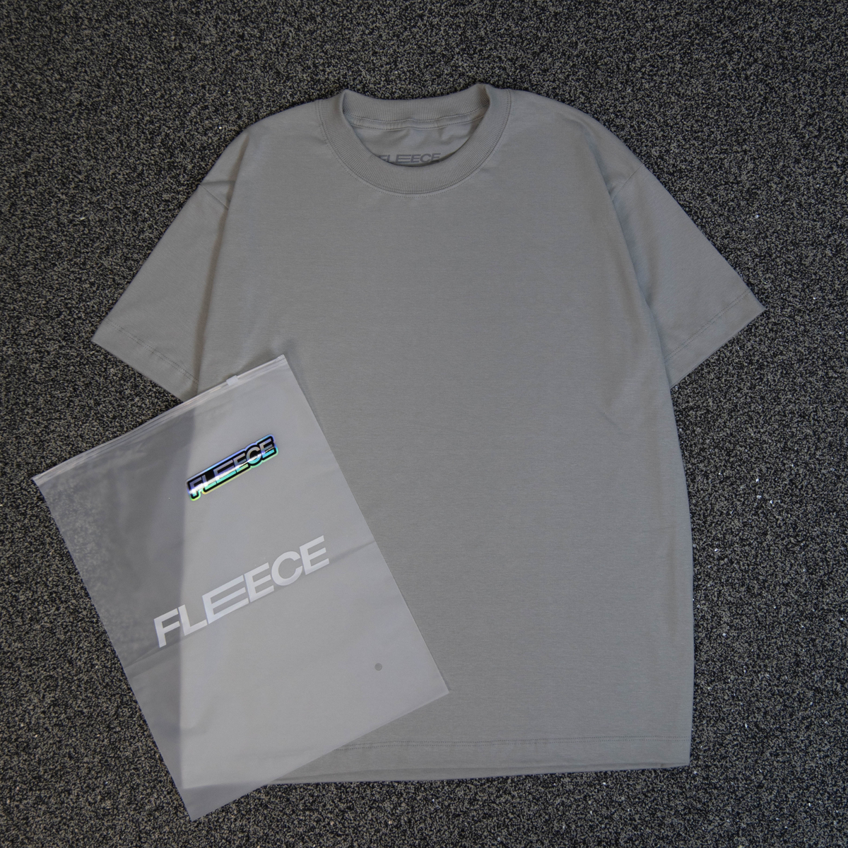 Camiseta oversized cinza masculina FLEECE vista de frente - foto 4